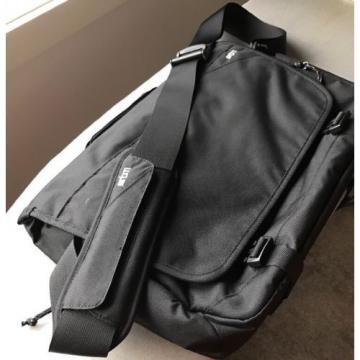 New Black STM radial 15&#034; laptop messenger shoulder bag