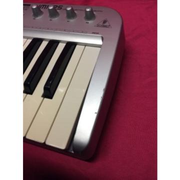 Behringer UMX25 U-Control USB/MIDI Keyboard controller