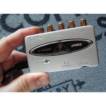 Behringer U-Phono UFO202 USB Media Digitizer Audio Interface Adapter