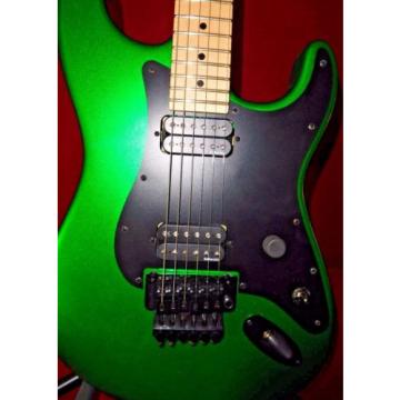 Charvel So Cal USA - MADE IN THE USA  Unique Sparkle Green  Amazing W/ soft case
