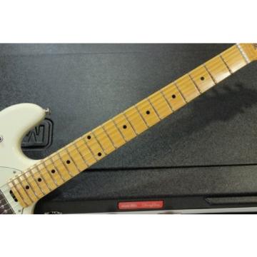 NEW MUSIC MAN StingRay Guitar / Maple / Ivory White guitar From JAPAN/456