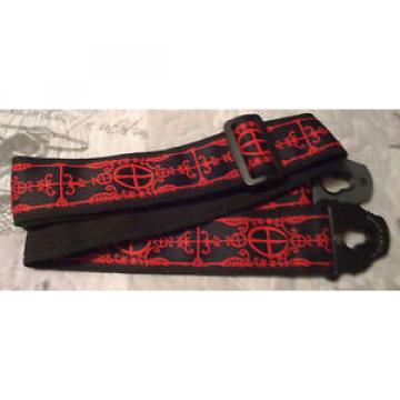Planet Waves Woven Locking Guitar Strap - Red and black Voodoo design