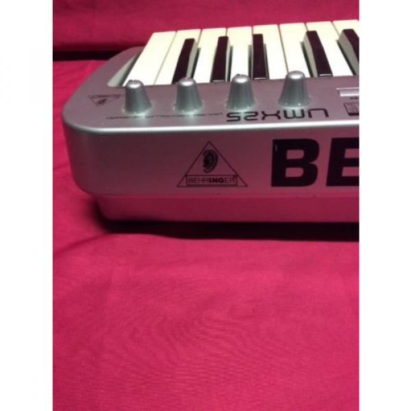 Behringer UMX25 U-Control USB/MIDI Keyboard controller #6 image