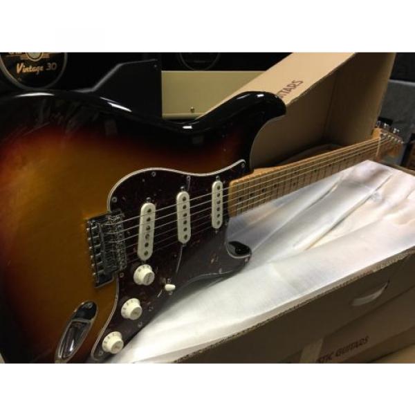 Fender Deluxe Player Stratocaster 3 Tone Sunburst #2 image