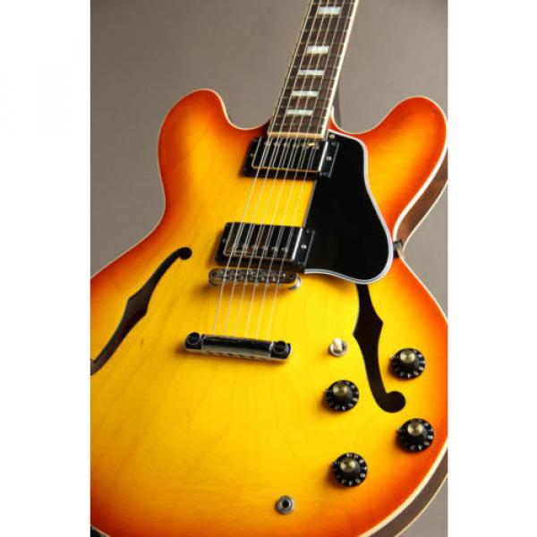 Gibson Custom Shop: Memphis Larry Carlton Signature ES-335 Carlton Burst 2007 #1 image