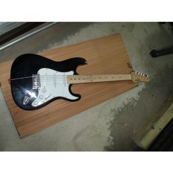 Behringer stratocaster Electric Guitar Black #1 image