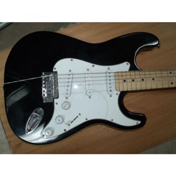 Behringer stratocaster Electric Guitar Black #2 image