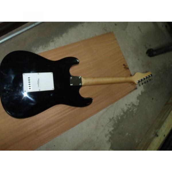 Behringer stratocaster Electric Guitar Black #5 image